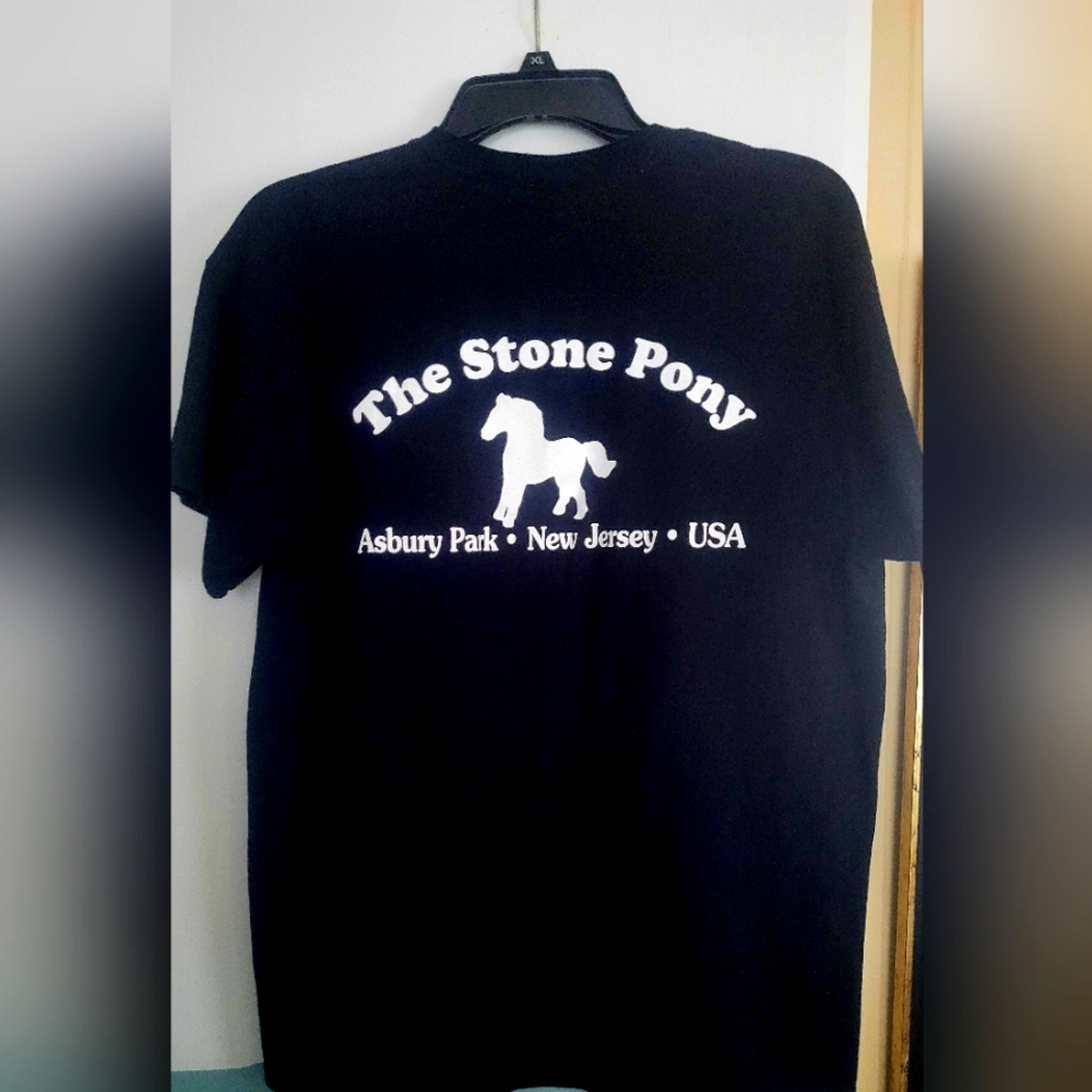 Stone pony men's tee
